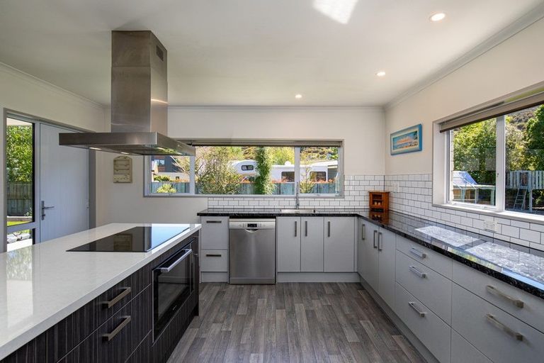 Photo of property in 114 Shields Street, Clyde, 9330