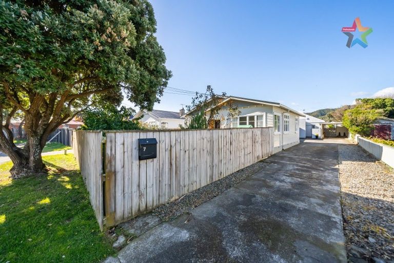 Photo of property in 7 Vincent Street, Waterloo, Lower Hutt, 5011