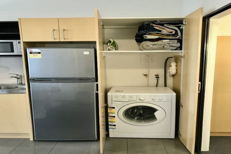 Photo of property in Twin Towers, 708/17 Putney Way, Manukau, Auckland, 2104