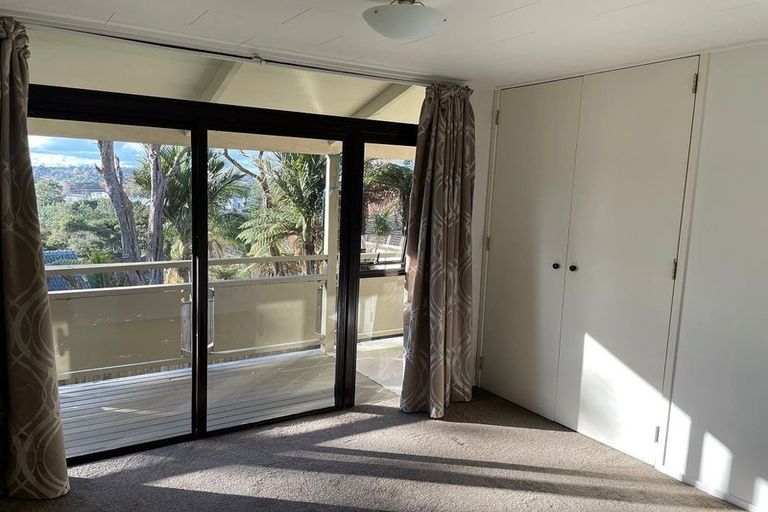 Photo of property in 2/3 Glencourt Place, Glenfield, Auckland, 0629