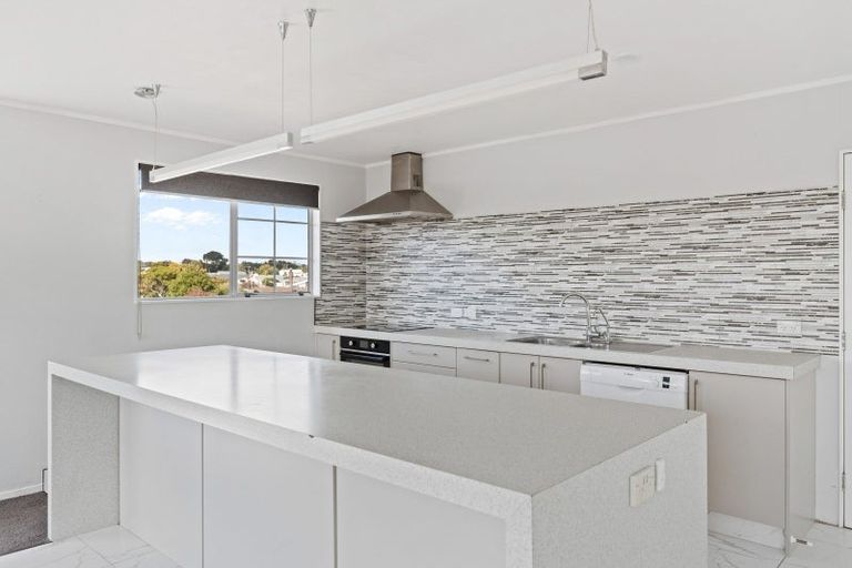 Photo of property in 35 Hua Street, Bell Block, New Plymouth, 4312