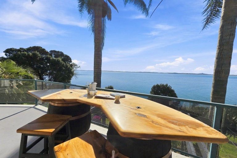 Photo of property in Signal Stn Road, Pouto, Te Kopuru, 0391