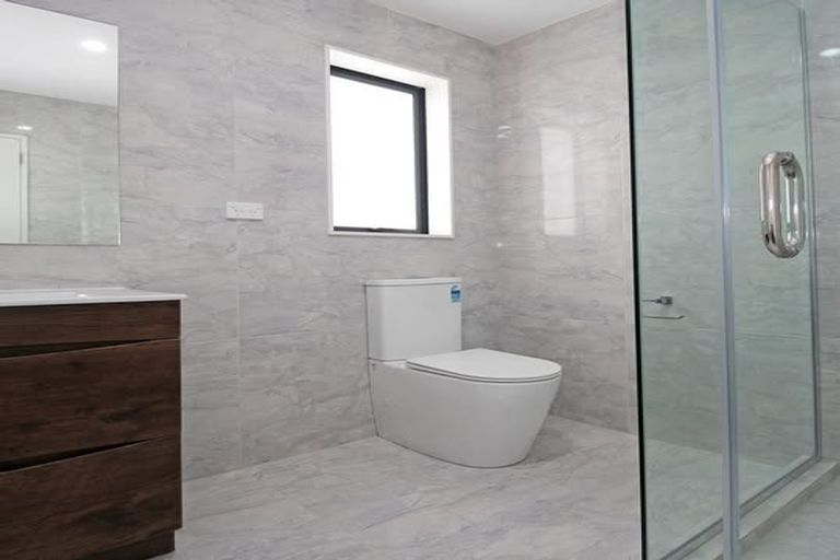 Photo of property in 3/42 Great South Road, Manurewa, Auckland, 2102