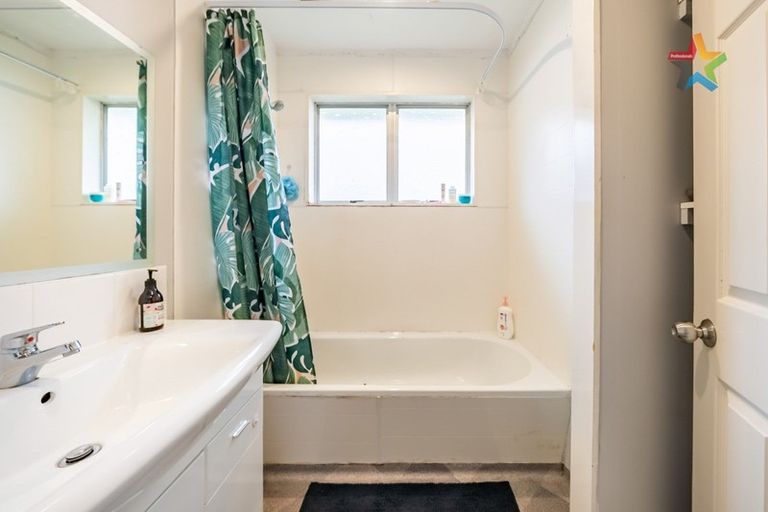 Photo of property in 27 Trelawney Road, Wainuiomata, Lower Hutt, 5014