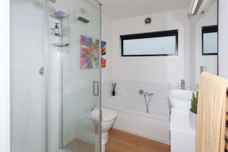 Photo of property in 111 Seabreeze Lane, Whangamata, 3620