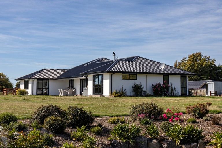 Photo of property in 21 Grange Settlement Road, Temuka, 7920