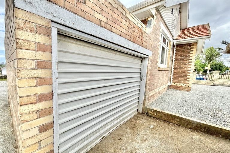 Photo of property in 49 Trimdon Street, Randwick Park, Auckland, 2105