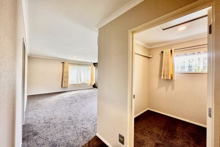 Photo of property in 23 Packspur Drive, Flat Bush, Auckland, 2016