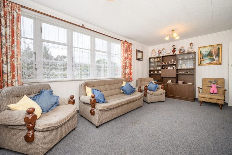 Photo of property in 42 Ihle Street, Terrace End, Palmerston North, 4410