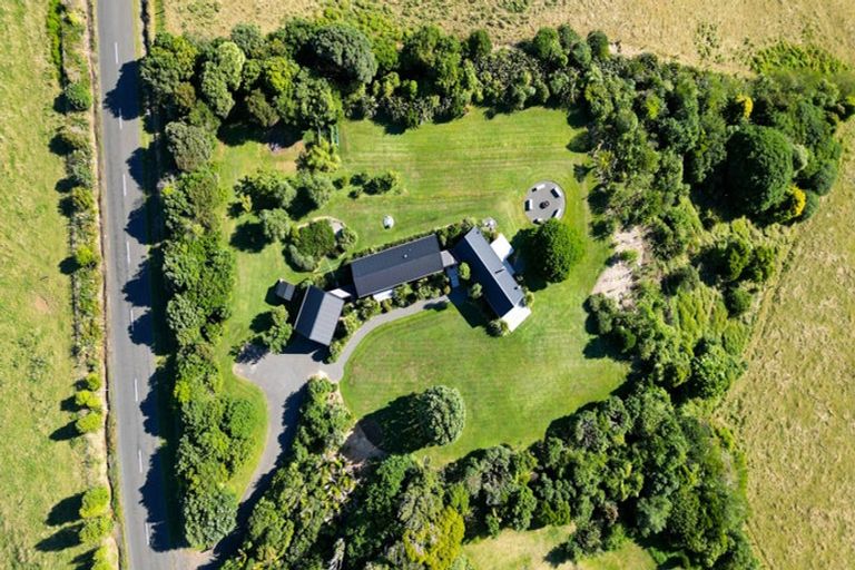 Photo of property in 724b Ruapuke Road, Raglan, 3296