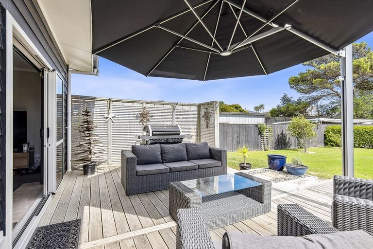 Photo of property in 51 Gawler Street, Te Horo Beach, Otaki, 5581