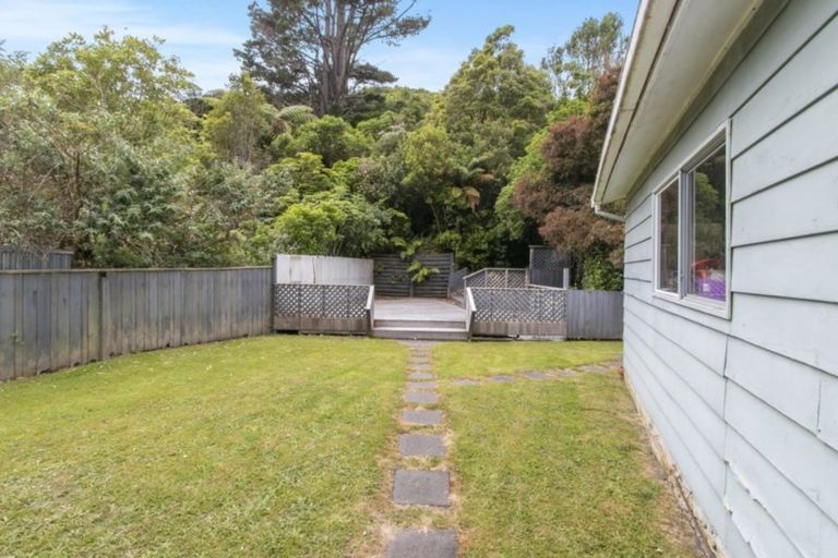 Photo of property in 43 Sunny Grove, Wainuiomata, Lower Hutt, 5014