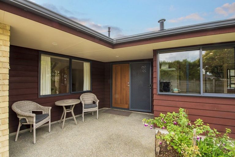 Photo of property in 12 Corfe Castle Lane, Levin, 5510