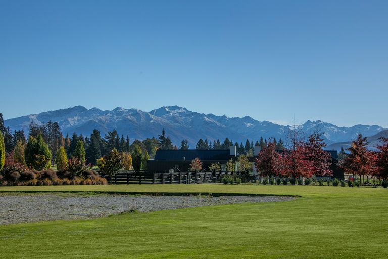 Photo of property in 14 Little Orchard Way, Wanaka, 9382