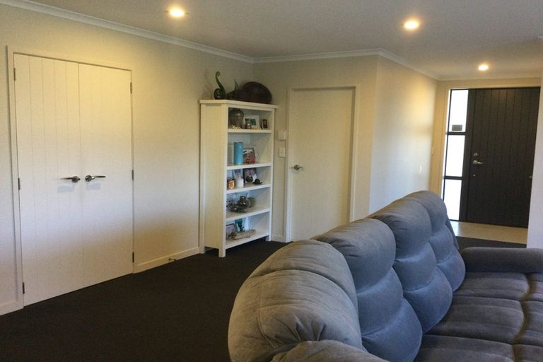 Photo of property in 10 Butterworth Crescent, Papamoa Beach, Papamoa, 3118