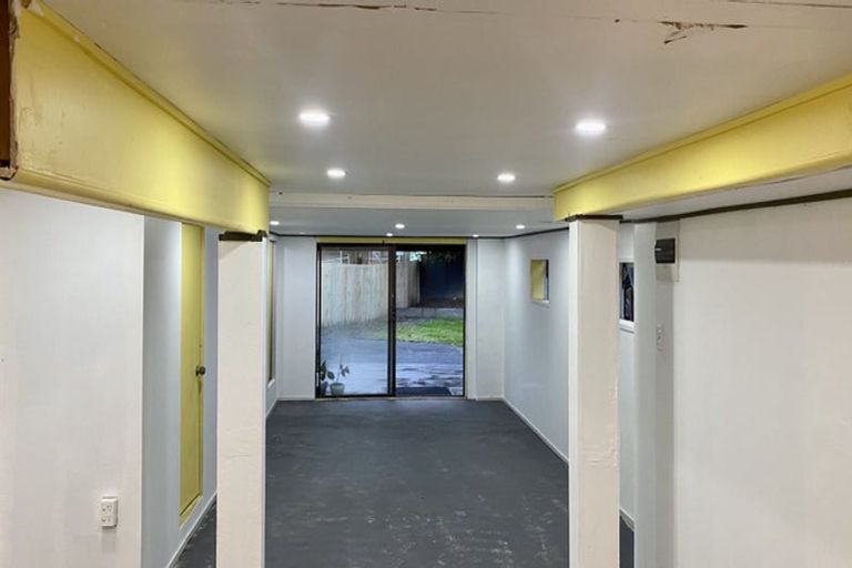 Photo of property in 36 Universal Drive, Henderson, Auckland, 0610