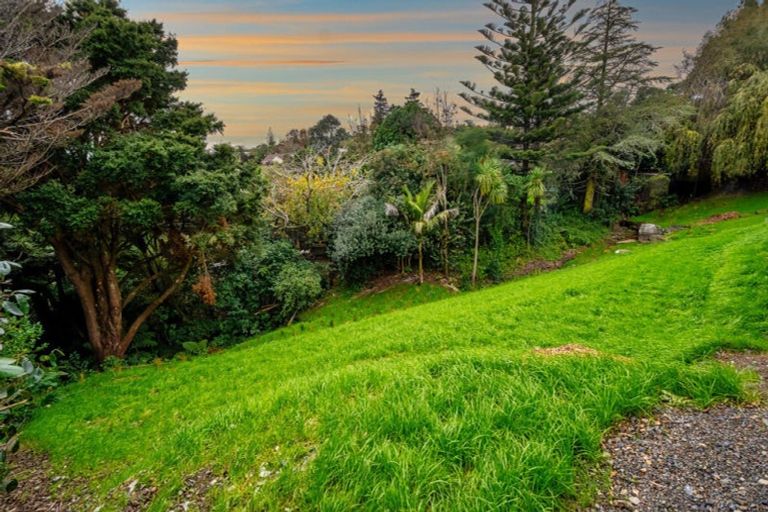 Photo of property in 17a Reydon Place, Cockle Bay, Auckland, 2014