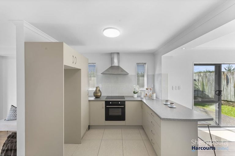 Photo of property in 85 Keri Vista Rise, Papakura, 2110