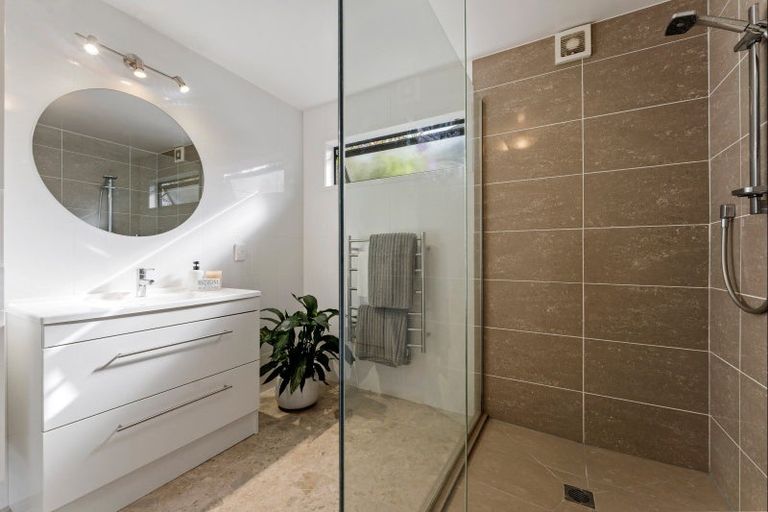 Photo of property in 13 Harbour View Road, Point Wells, Warkworth, 0986