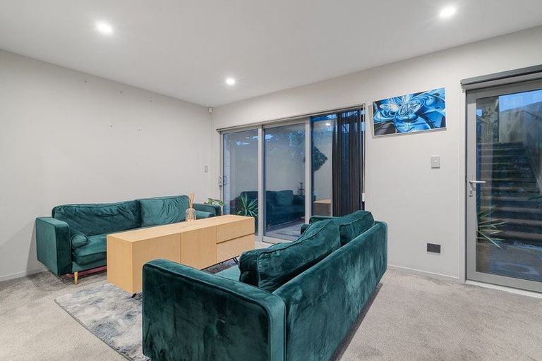 Photo of property in 1/1a Halsey Road, Manurewa, Auckland, 2102