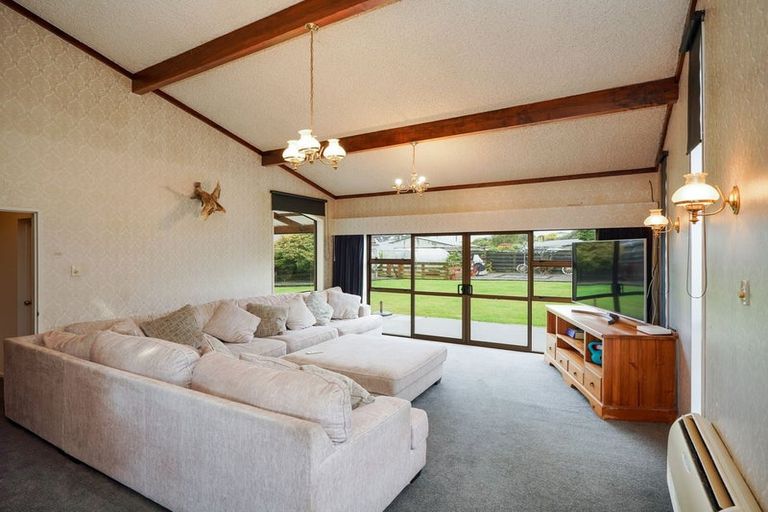 Photo of property in 89 Dalwharn Street, Wallacetown, 9816