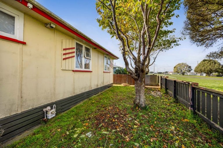 Photo of property in 53 Kapuni Street, Manaia, 4612