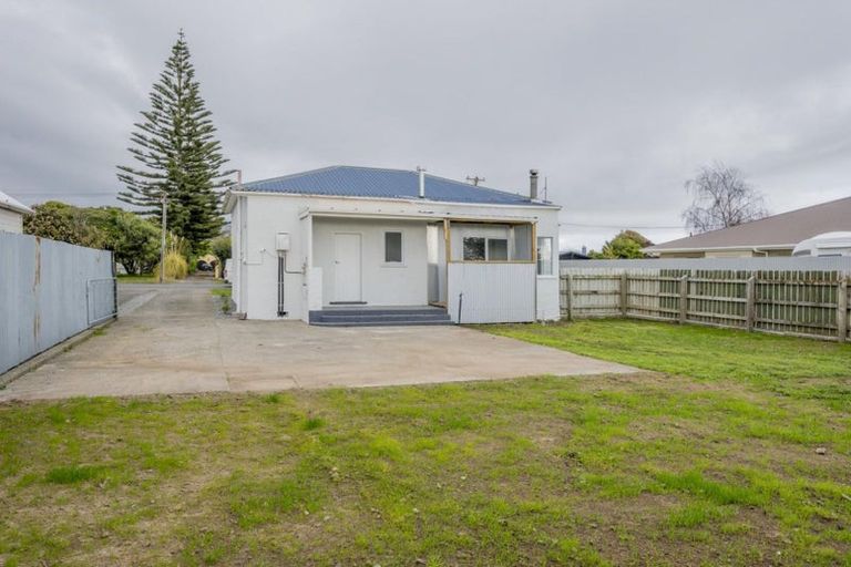 Photo of property in 12 Stuckey Street, Levin, 5510