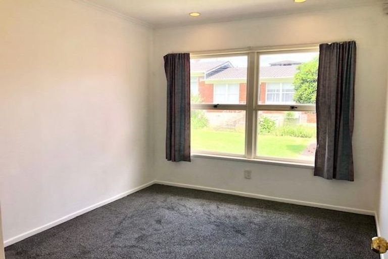 Photo of property in 6/12 Raines Avenue, Forrest Hill, Auckland, 0620