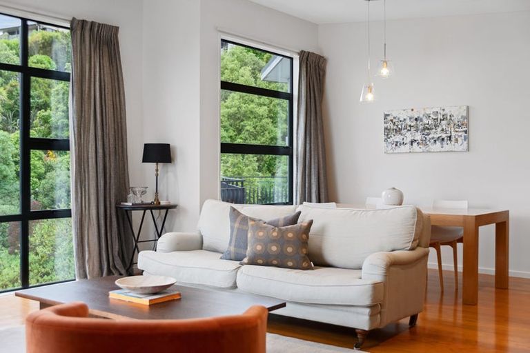 Photo of property in 16 Iles Lane, Cashmere, Christchurch, 8022