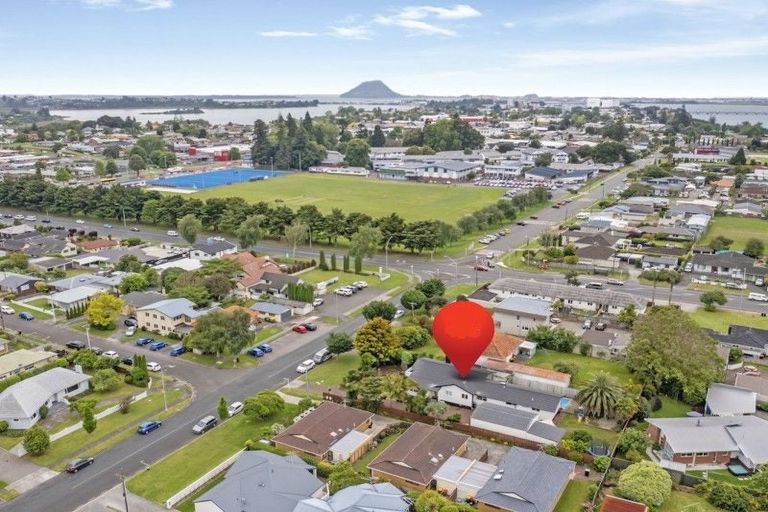 Photo of property in 476 Devonport Road, Tauranga South, Tauranga, 3112