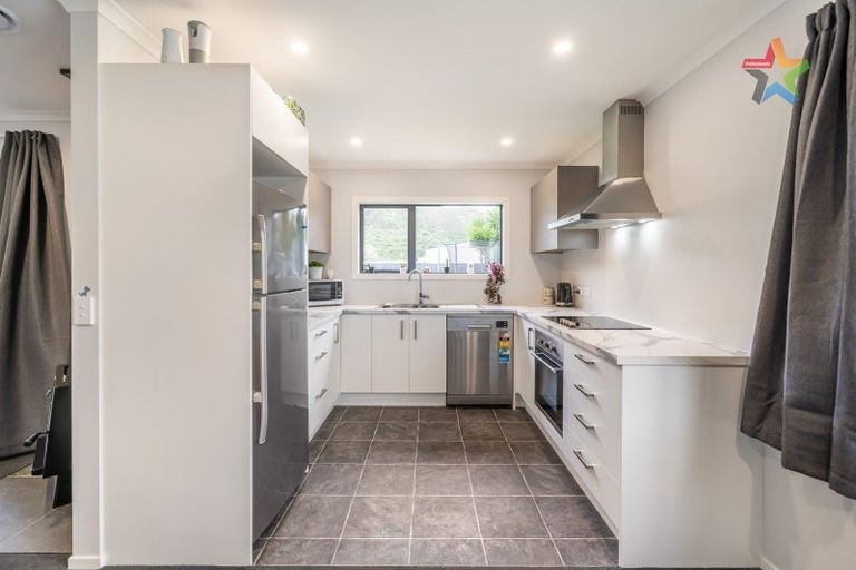 Photo of property in 1128a High Street, Taita, Lower Hutt, 5011