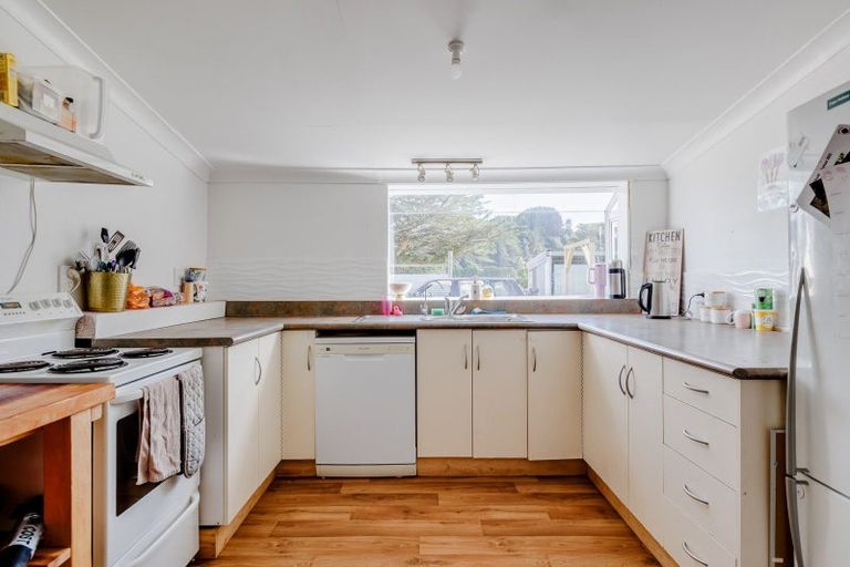 Photo of property in 37 Newman Road, Eketahuna, 4900