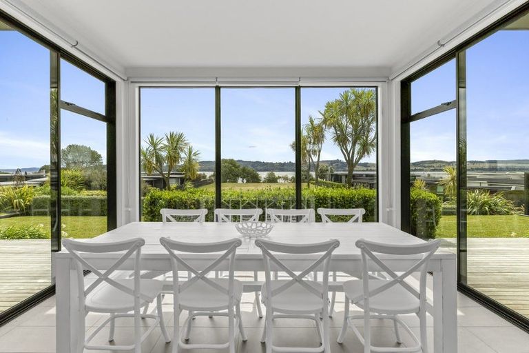 Photo of property in 8 Karapoto Lane, Rainbow Point, Taupo, 3330