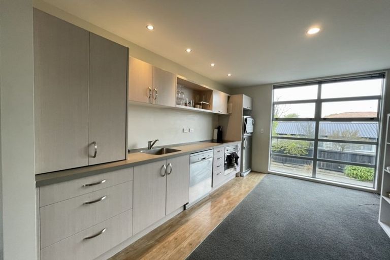 Photo of property in 3/440 Barbadoes Street, Edgeware, Christchurch, 8013