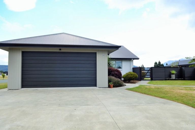 Photo of property in 1 Orbell Crescent, Te Anau, 9679
