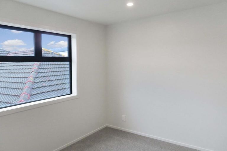 Photo of property in 1/338 Oxford Terrace, Avalon, Lower Hutt, 5011