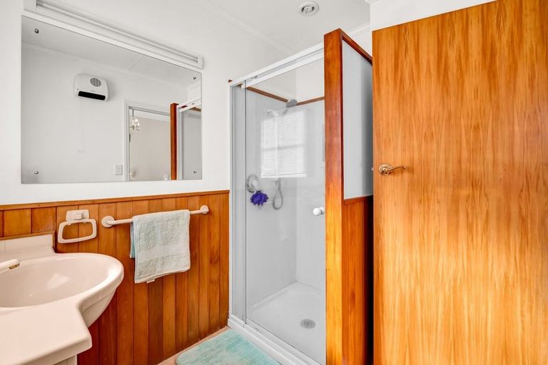 Photo of property in 19 George Street, Hawera, 4610