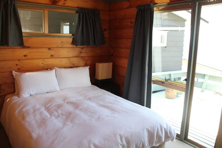 Photo of property in 1a Tirinui Crescent, Tairua, 3508