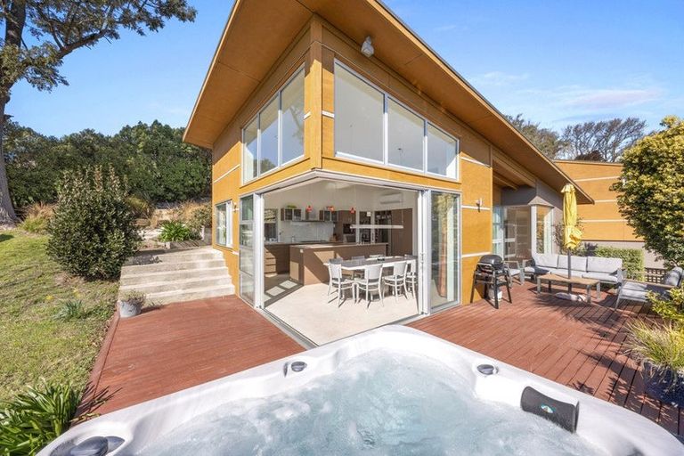 Photo of property in 18 Montgomery Terrace, Hillsborough, Christchurch, 8022