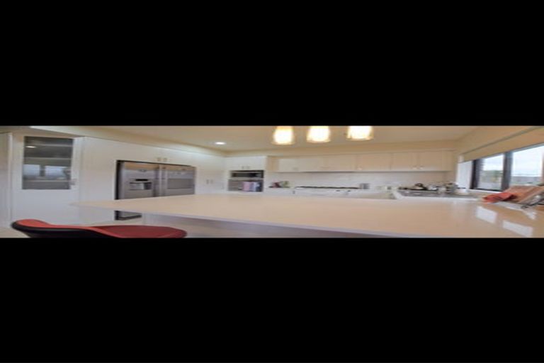 Photo of property in 6 Karika Place, Massey, Auckland, 0614