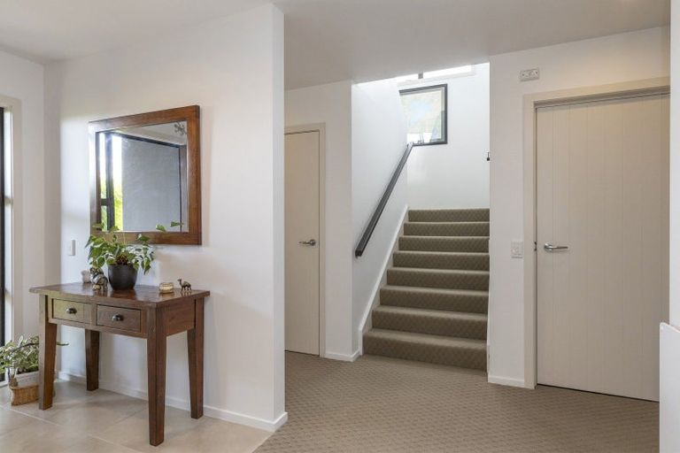 Photo of property in 2 Cherry Lane, Acacia Bay, Taupo, 3330