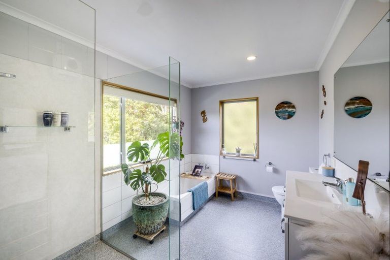 Photo of property in 16 Lucknow Terrace, Hospital Hill, Napier, 4110