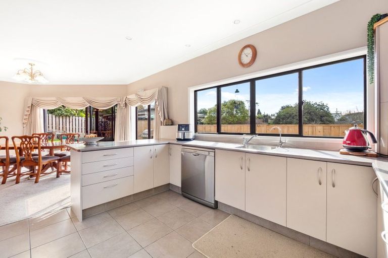 Photo of property in 7 Dowman Place, Te Puke, 3119
