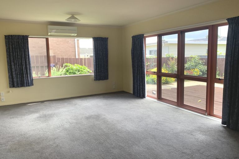 Photo of property in 1/990 Bank Street, Te Awamutu, 3800