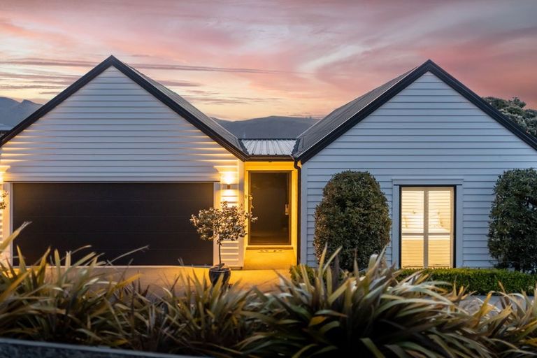 Photo of property in 285 Cannon Hill Crescent, Mount Pleasant, Christchurch, 8081