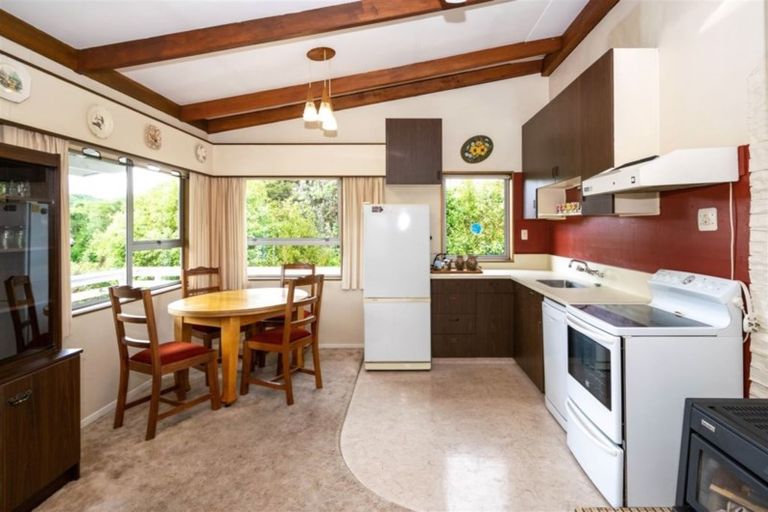 Photo of property in 50b Milton Terrace, Picton, 7220