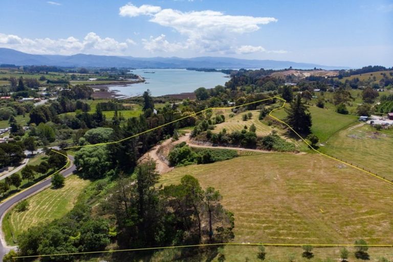 Photo of property in 12 Kina Beach Road, Tasman, Upper Moutere, 7173