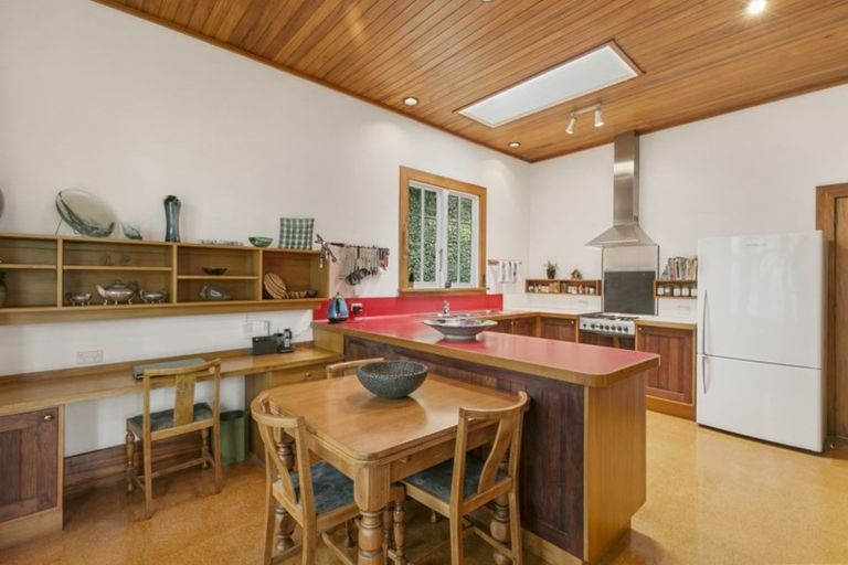 Photo of property in 22 Grosvenor Terrace, Wadestown, Wellington, 6012