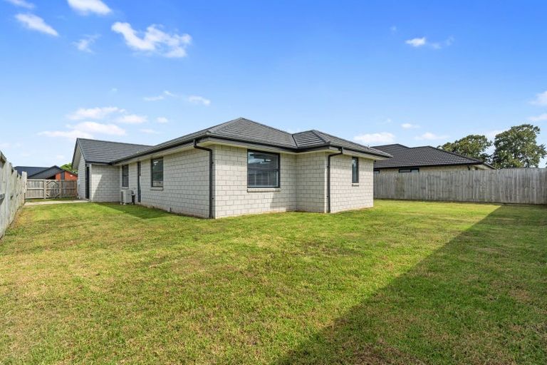 Photo of property in 30 Murray Ward Drive, Te Kauwhata, 3710