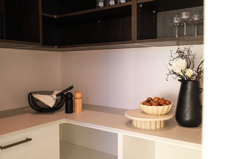 Photo of property in 102 Freedom Drive, Kelvin Grove, Palmerston North, 4470